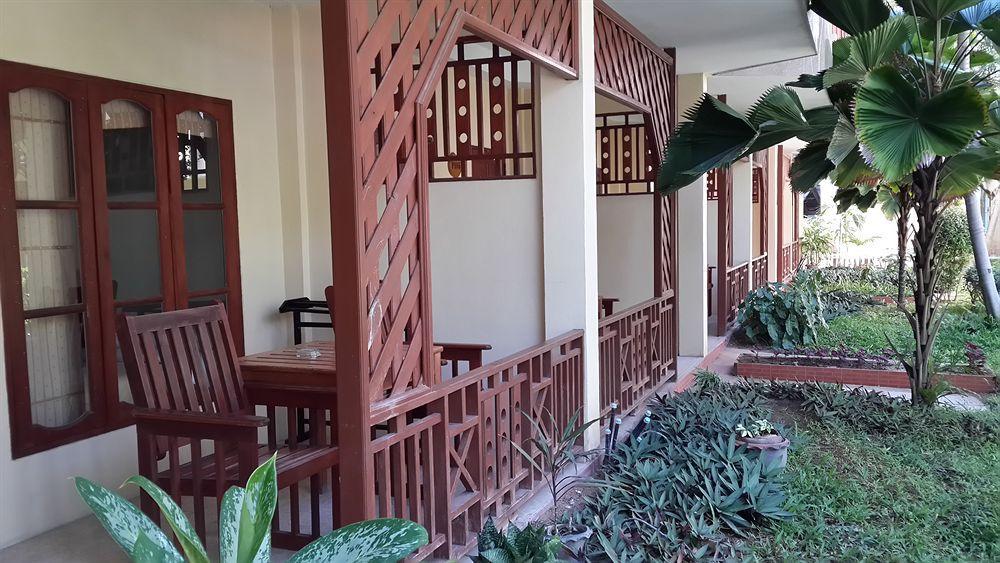 Rattana Guesthouse & Bungalow Παραλία Σαγουένγκ Εξωτερικό φωτογραφία